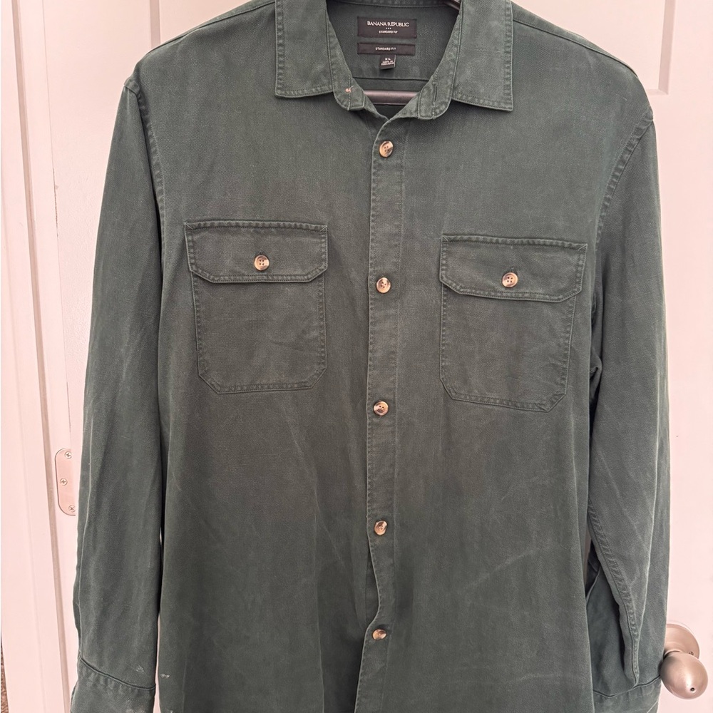 Banana Republic Men’s Tencel Linen Blend Hunter Green Shirt